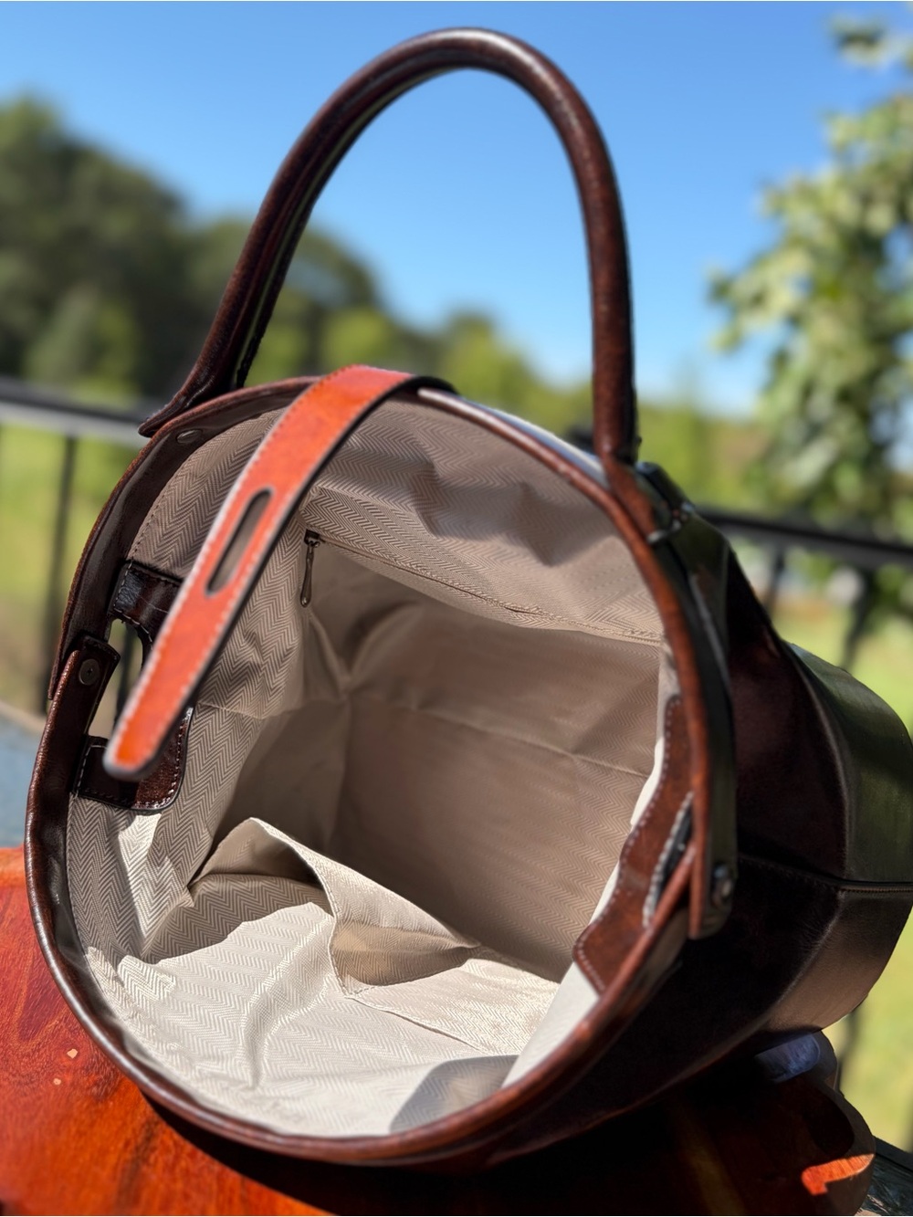 Doctor Bag Vintage-Style Brown Vegan Leather Top Handle Purse & Wallet Set - Picture 6 of 12